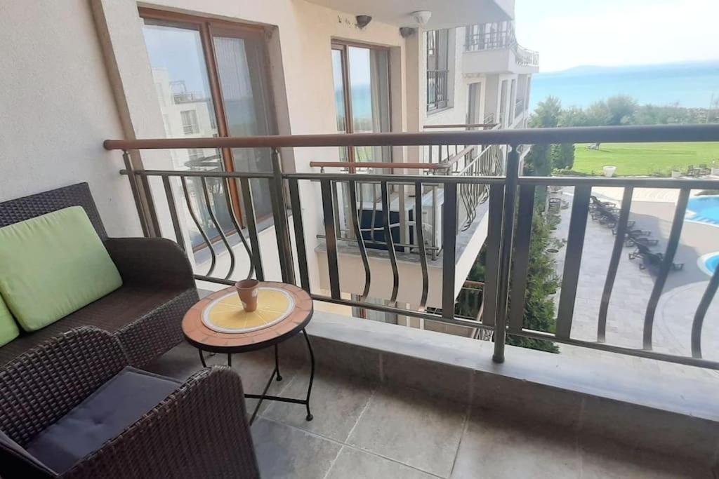 Apartments In Diamond Beach Burgas Esterno foto